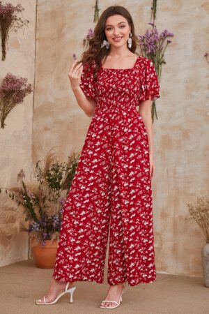 Mono Floral con Volantes y Escote Cuadrado