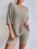Conjunto Casual de Remera y Shorts Estilo Biker en Tejido Canale