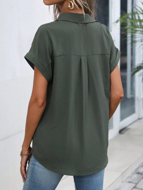 Camisa Casual de Manga Murciélago con Botones Frontales - Image 10