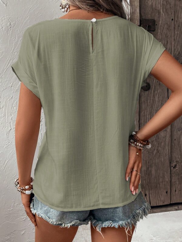 Blusa Casual con Encaje Contraste y Mangas Murciélago - Image 8