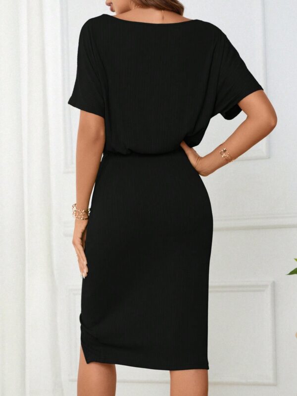 Vestido Casual con Cinturón y Falda Dividida de Manga Murciélago - Image 2
