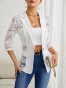 Chaqueta Elegante con Detalles de Encaje y Botón Único
