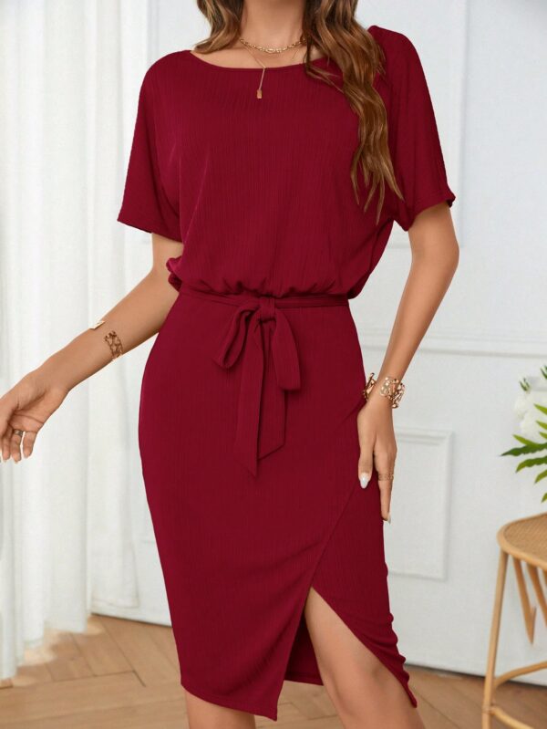 Vestido Casual con Cinturón y Falda Dividida de Manga Murciélago - Image 21
