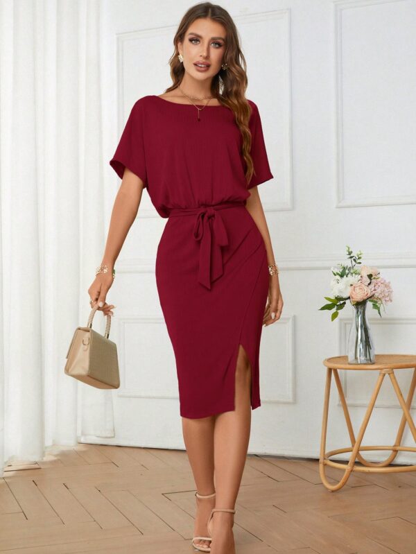 Vestido Casual con Cinturón y Falda Dividida de Manga Murciélago - Image 23