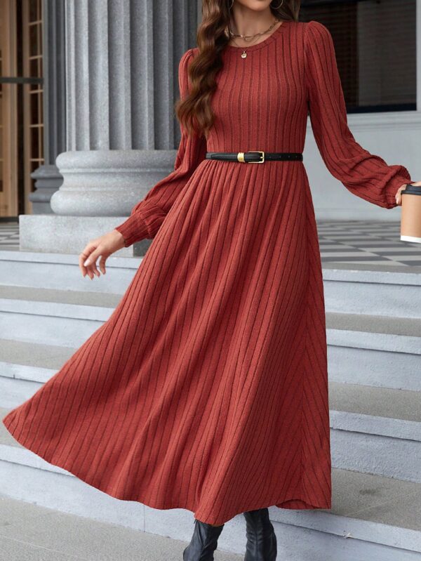 Vestido Rojo Invernal de Cuello Redondo y Manga Farol - Image 37