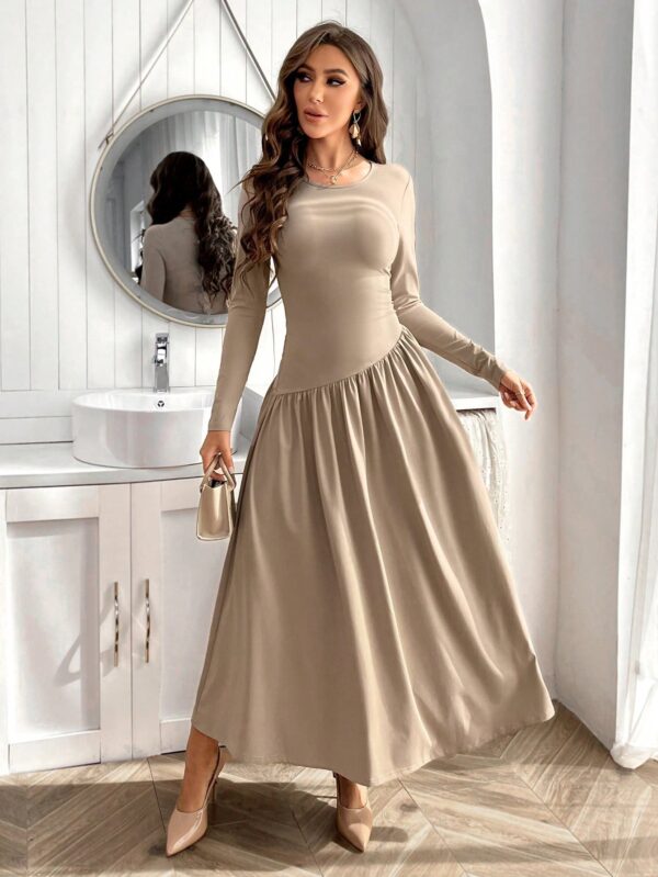 Vestido de Manga Larga con Volantes y Cierre
