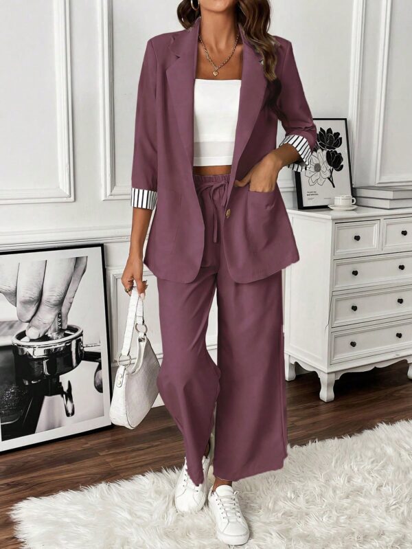 Conjunto de Blazer y Pantalón a Rayas con Puños Dobladillos - Image 14
