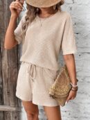 Set de Top Casual y Shorts con Cintura Ajustable en Tejido Texturizado