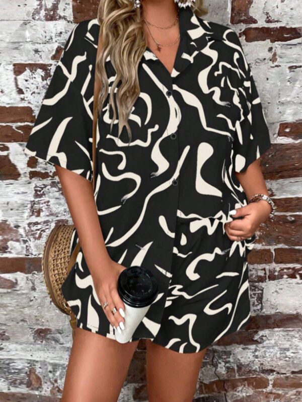 Conjunto Casual de Blusa y Shorts Floreados Ajuste Suelto - Image 4