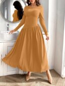Vestido de Manga Larga con Volantes y Cierre