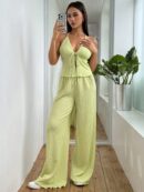 Set de Camisola Plisada y Pantalón Ancho de Textura Suave y Elegante