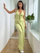 Set de Camisola Plisada y Pantalón Ancho de Textura Suave y Elegante