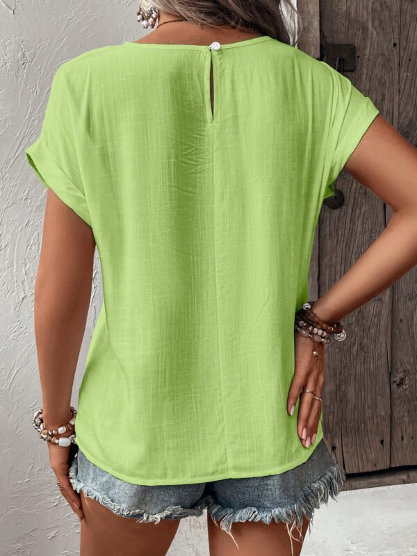 Blusa Casual con Encaje Contraste y Mangas Murciélago - Image 14