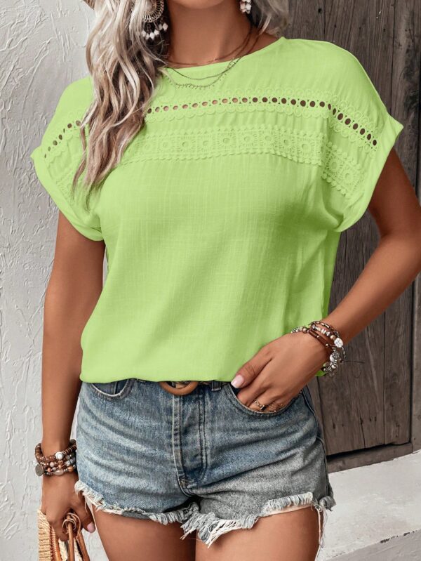 Blusa Casual con Encaje Contraste y Mangas Murciélago - Image 18