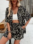Conjunto Veraniego Bohemio de Blusa y Shorts con Estampado Floral