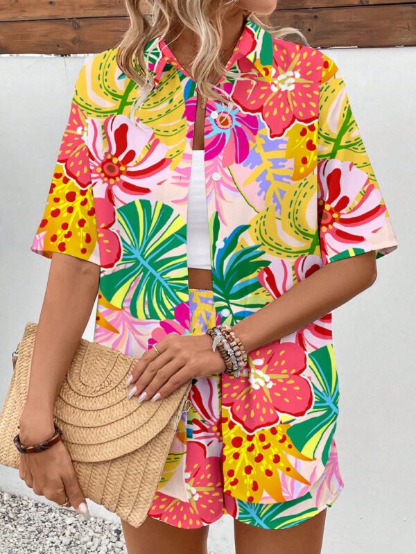 Conjunto Boho Casual de Blusa y Shorts con Estampado Botánico - Image 8