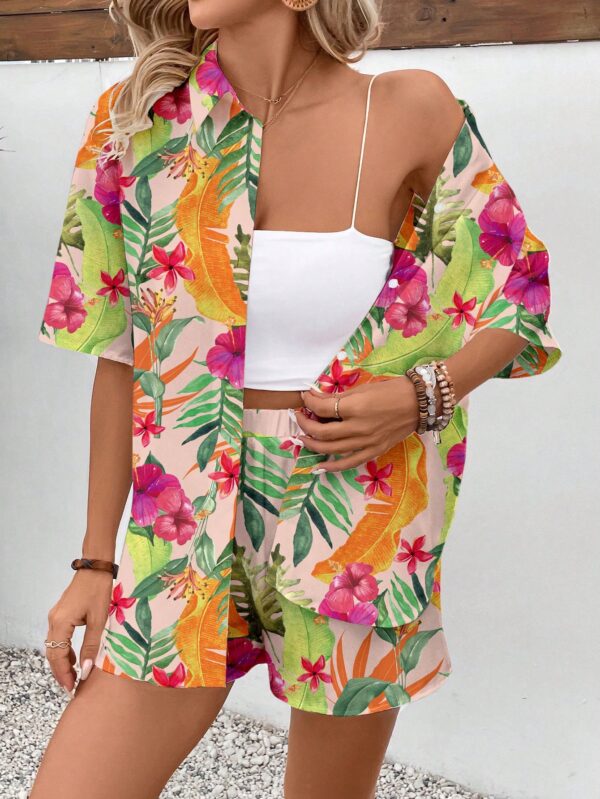 Conjunto Boho Casual de Blusa y Shorts con Estampado Botánico - Image 15