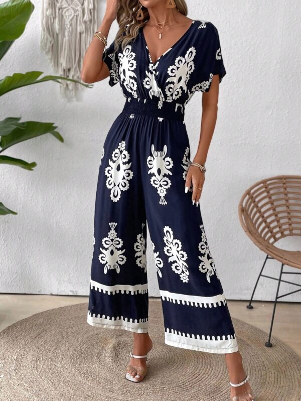 Mono Corto con Estampado Floral y Cuello V para Verano