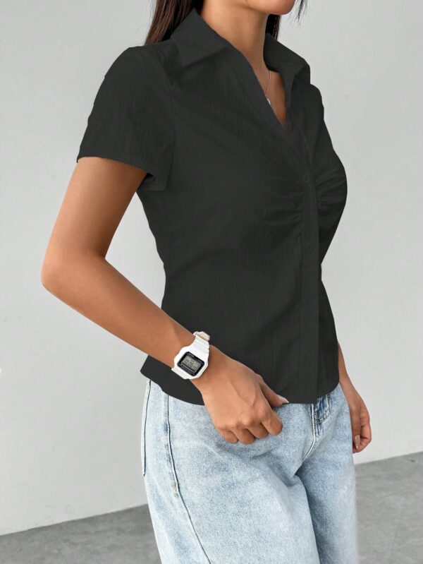 Camisa Casual de Color Sólido con Mangas Cortas - Image 3