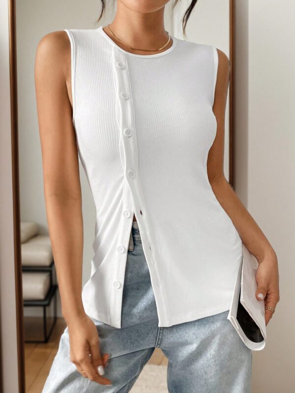 Top Tejido Slim Fit Casual con Botones Frontales - Image 10