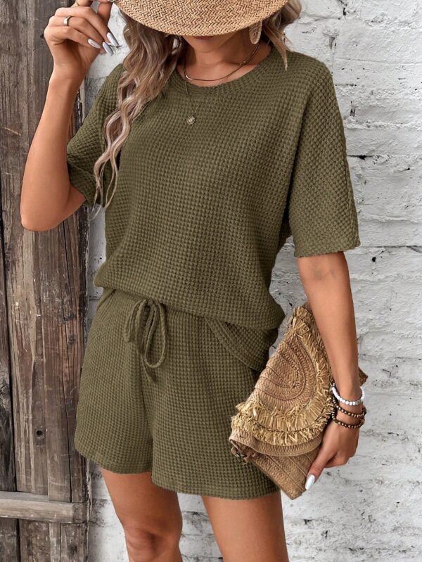 Set de Top Casual y Shorts con Cintura Ajustable en Tejido Texturizado - Image 11