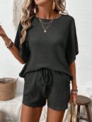 Conjunto de Verano Casual con Top Manga Murciélago y Shorts