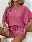 Conjunto de Verano Casual con Top Manga Murciélago y Shorts