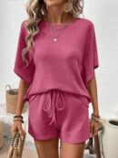 Conjunto de Verano Casual con Top Manga Murciélago y Shorts