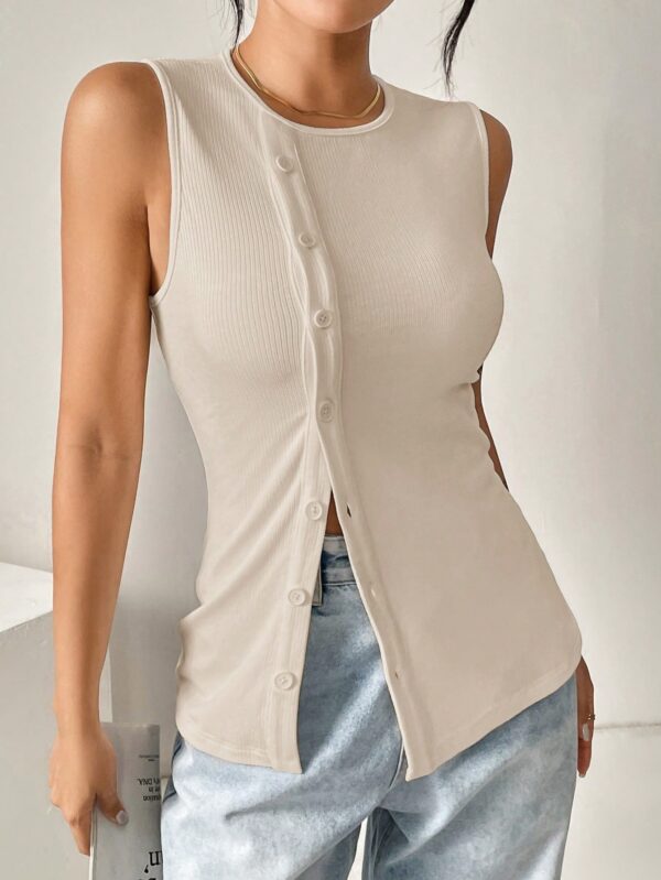 Top Tejido Slim Fit Casual con Botones Frontales - Image 18