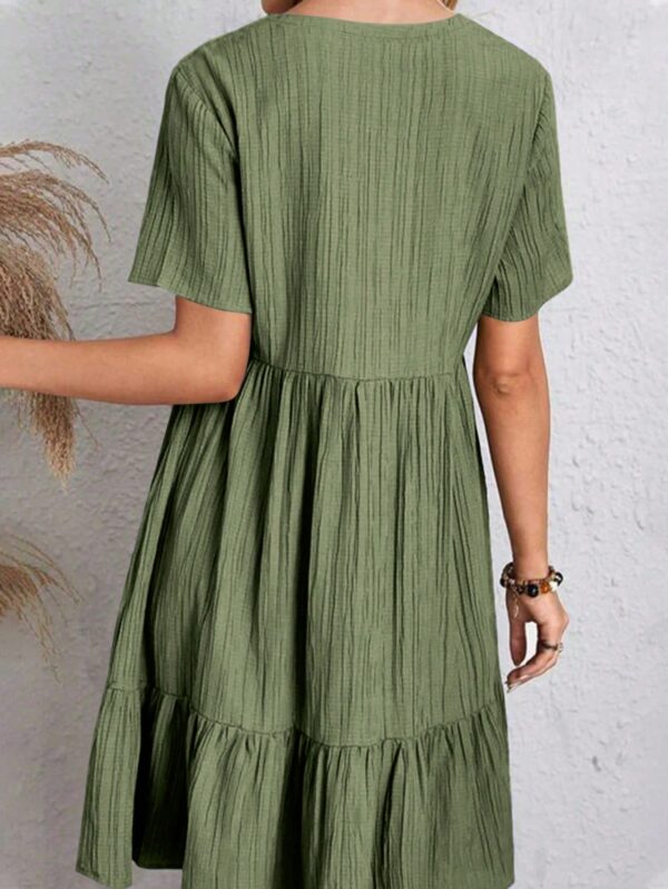 Vestido Vacacional con Cuello en V y Dobladillo Volanteado - Image 2