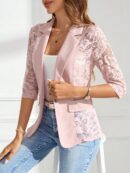 Chaqueta Elegante con Detalles de Encaje y Botón Único