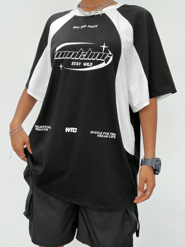 Remera Oversize Deportiva con Estampado de Bloques de Colores - Image 41