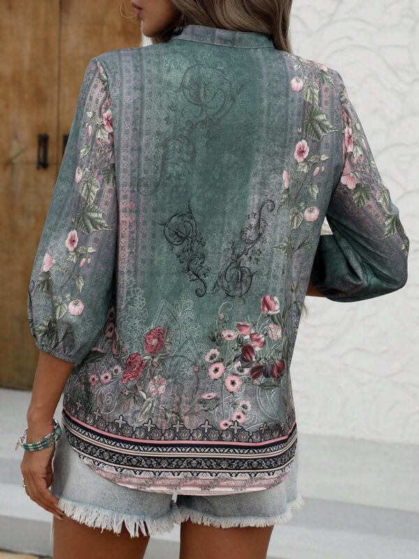 Camisa de Estilo Boho con Estampado Floral Vintage - Image 2