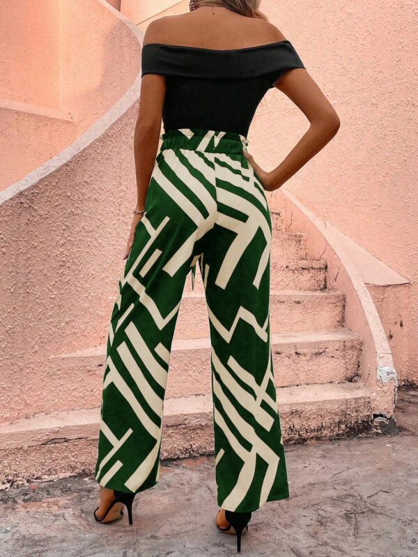 Conjunto Casual Dos Piezas: Top Hombros Descubiertos y Pantalón Rayado con Cinturón - Image 8