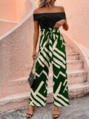 Conjunto Casual Dos Piezas: Top Hombros Descubiertos y Pantalón Rayado con Cinturón