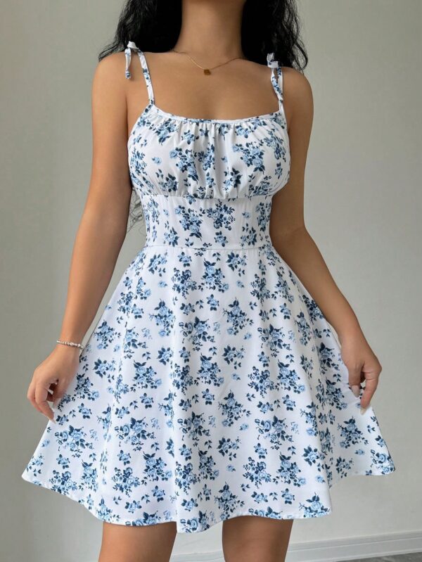 Vestido Corto Boho con Tirantes y Estampado Floral - Image 9