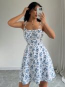 Vestido Corto Boho con Tirantes y Estampado Floral