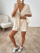 Conjunto Casual de Top con Hombros Caídos y Shorts