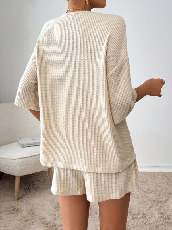 Conjunto Casual de Top con Hombros Caídos y Shorts - Image 8