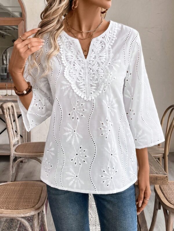 Blusa Casual de Manga Tres Cuartos en Color Sólido con Cuello V - Image 5
