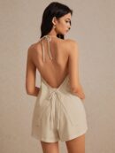 Set Casual de Verano con Top Halter y Shorts