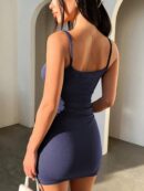 Vestido Mini Ajustado con Tirantes y Detalle de Costillas