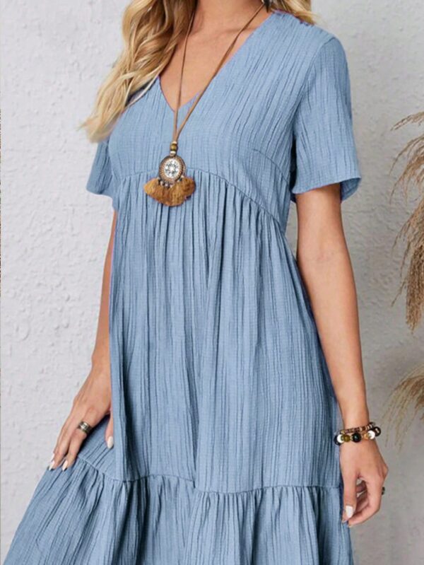 Vestido Vacacional con Cuello en V y Dobladillo Volanteado - Image 12