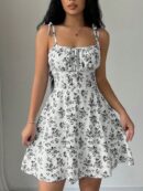 Vestido Corto Boho con Tirantes y Estampado Floral