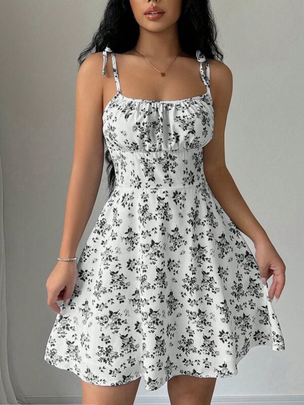 Vestido Corto Boho con Tirantes y Estampado Floral