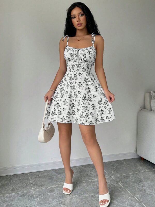 Vestido Corto Boho con Tirantes y Estampado Floral - Image 5