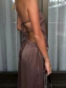 Conjunto Casual de Top Bandeau y Falda en Color Sólido