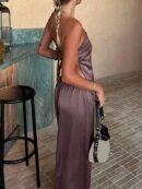 Conjunto Casual de Top Bandeau y Falda en Color Sólido