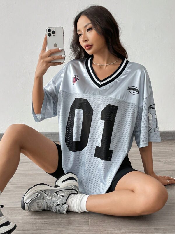 Camiseta Deportiva de Malla con Estampado de Números y Letras - Image 33