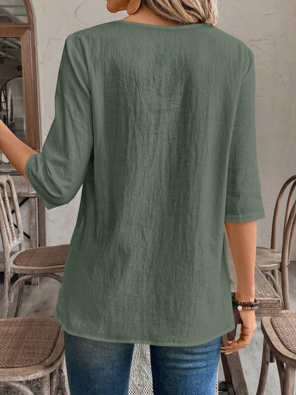 Camisa Casual Manga Larga con Estampado Floral y Cuello Redondo - Image 10